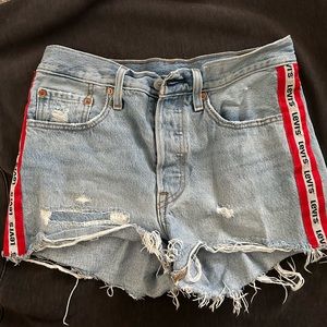Levi Jean Shorts